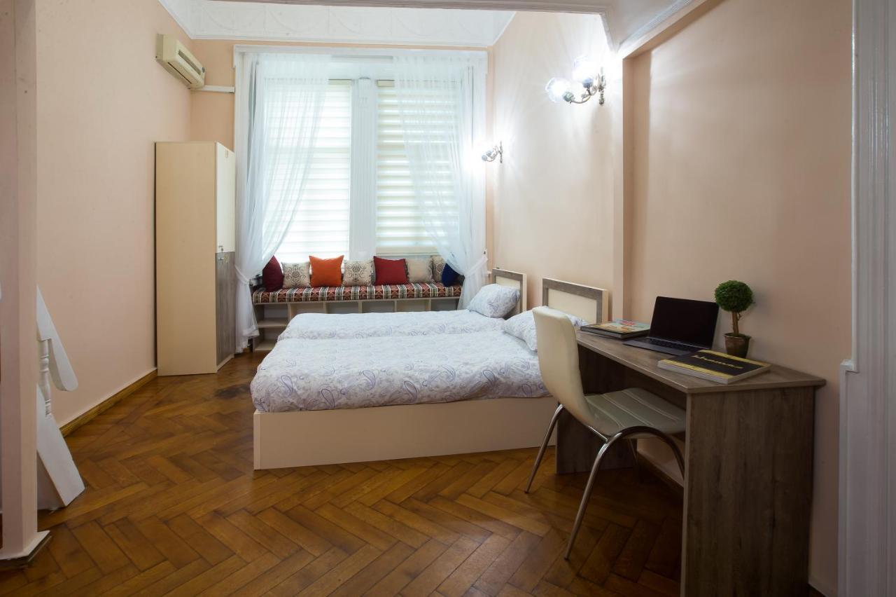 Khamsa Hostel Baku Rum bild